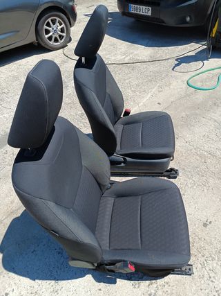 ASIENTOS YARIS 20/25