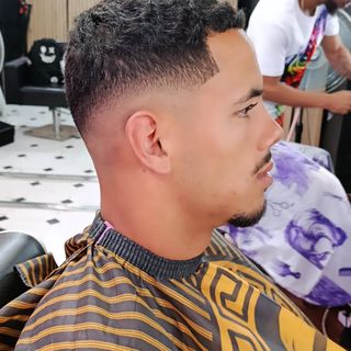 Tu Barbero a domicilio!  WhatsApp 627249526