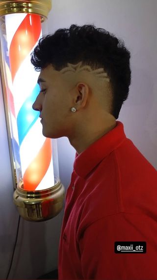 Tu Barbero a domicilio!  WhatsApp 627249526
