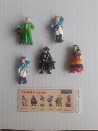 Lote 5 figuras de El Zorro, huevo no Kinder