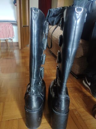 Botas plataforma Barbarella negras, 