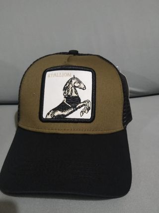 Gorra Trucker Caballo Verde