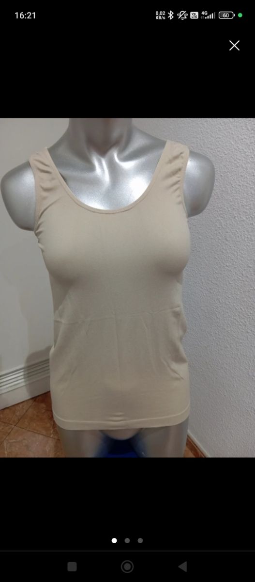 Camiseta tirantes beige