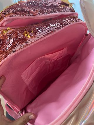Mochila y lonchera infantil rosa brillante