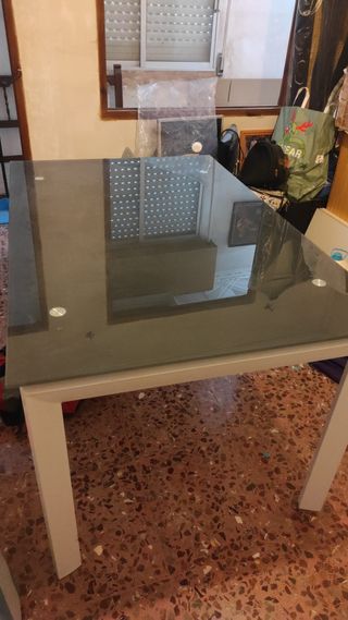 Mesa extensible blanco y negro