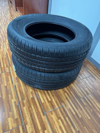 Neumáticos 225/60R16 nuevos