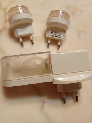 3 Luci Notturne Bianche in Plastica da 220v 