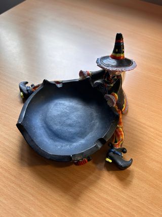 Cenicero bruja Halloween