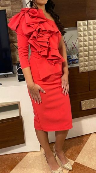 Vestido de invitada,está nuevo,solo puesto un día 