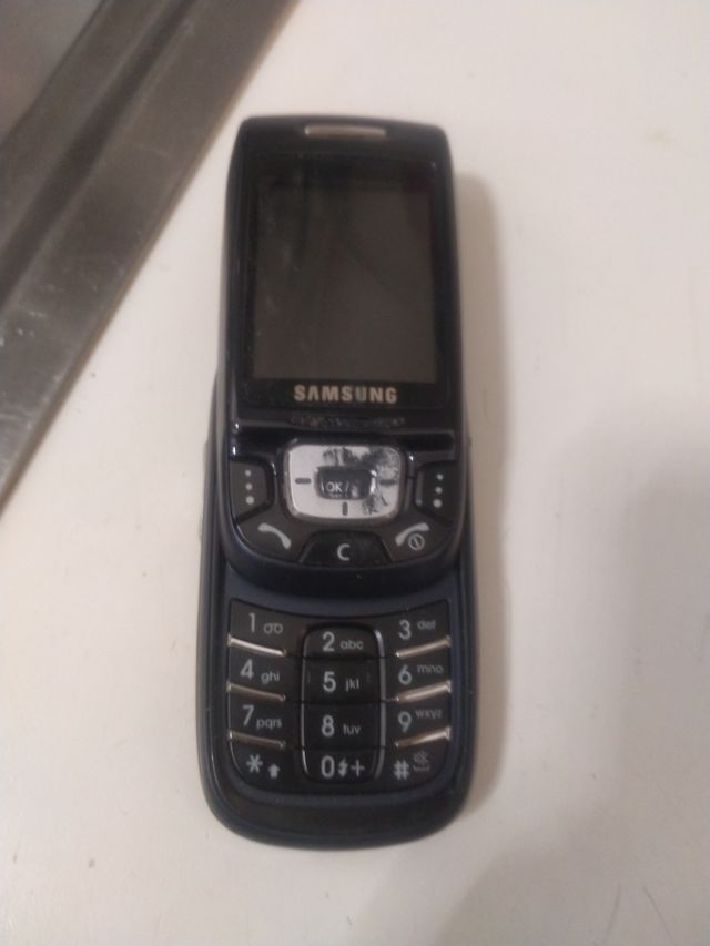 Vecchio cellulare Samsung nero