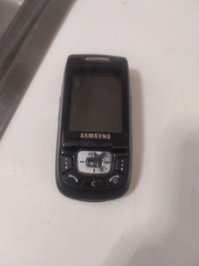 Vecchio cellulare Samsung nero