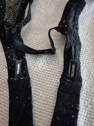 Coppia Reggiseni Tezenis nero/rosso.
Oggi Ribasso.