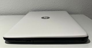 Portátil HP blanco- Core i3
