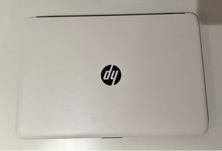 Portátil HP blanco- Core i3