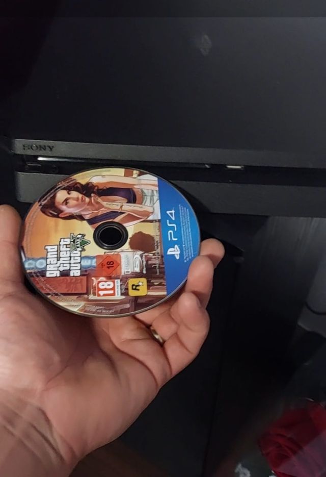 PS4 Slim 11.00 Negra