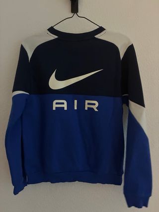 Sudadera Nike azul y blanca
