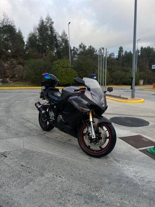Hyosung GT250R