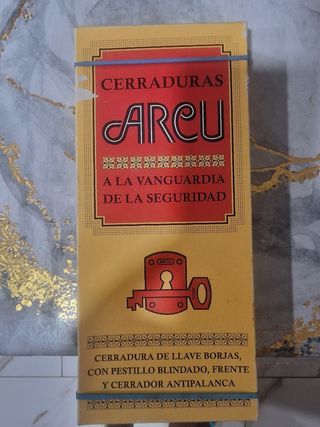 Cerradura ARCU de seguridad con 3 llaves 