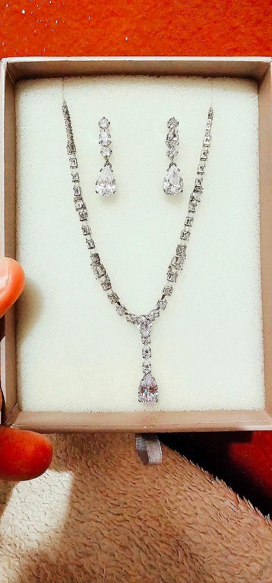 Joyas Boda: Pendientes y Collar