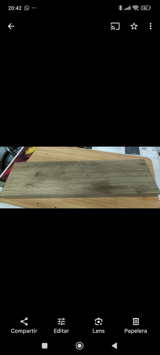 Estupenda balda pared de roble