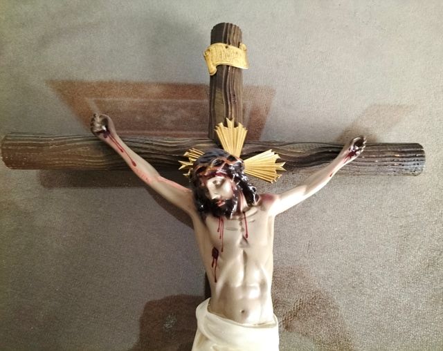 Crucifijo vintage madera-escayola