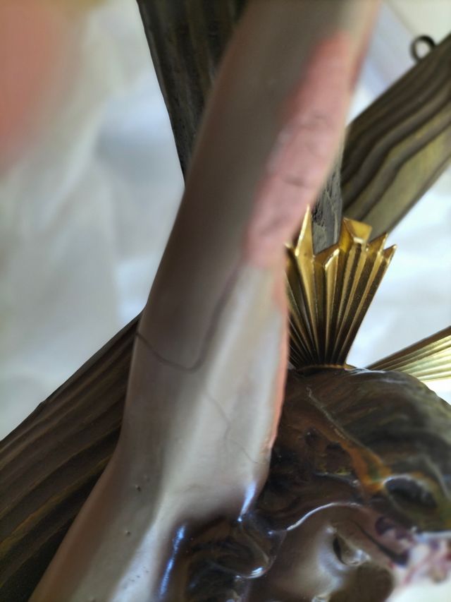 Crucifijo vintage madera-escayola