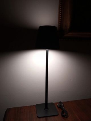 2 lampade LED nere
