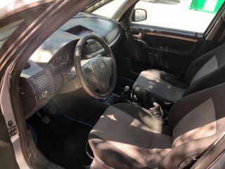 Opel Meriva 2005