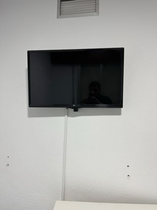 TV LG 24" LCD + Fire TV Stick