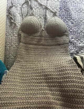 Vestido crochet beige hecho a mano