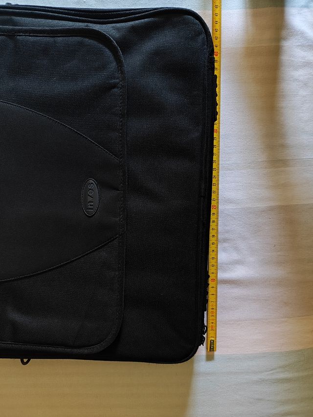 Bolsa / maletín negro para portátil Inves
