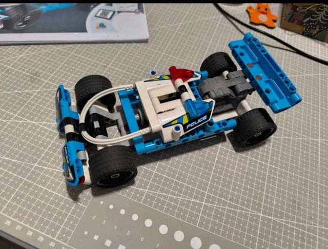 Lego Technic 42091 Auto Polizia