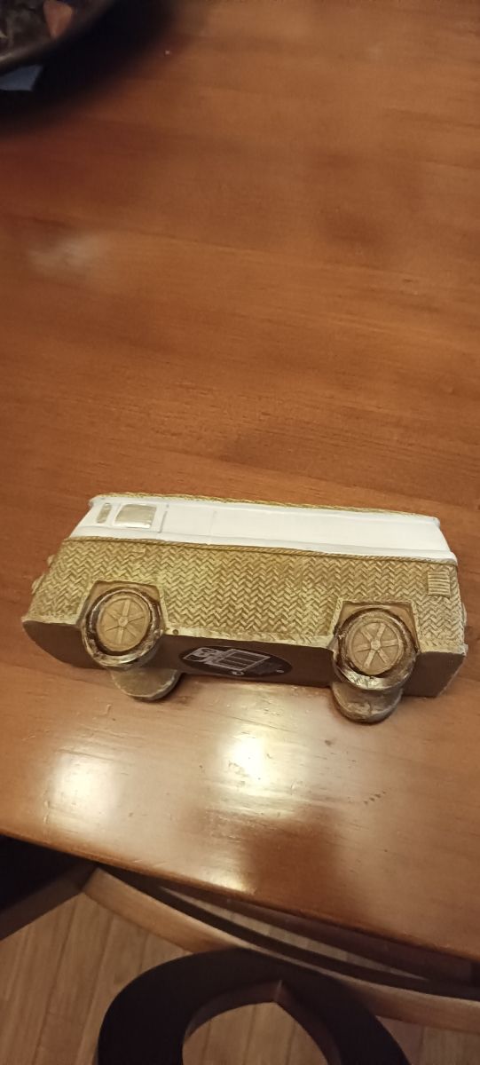 Autobús vintage de cerámica