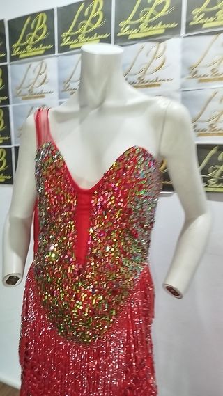 Vestido rojo y dorado para bodas gitanas
