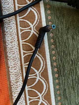 Cargador HP portátil