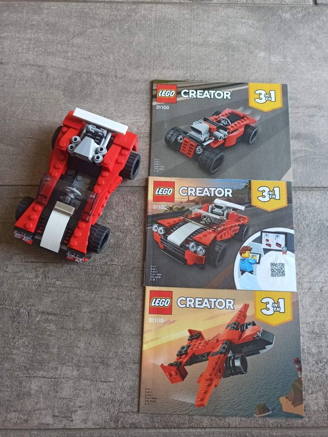 Lego Creator 31100: Macchina sportiva