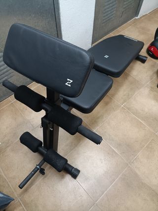 Banco pesas ZipPro
Mancuernas 30kg
Barra Z, discos