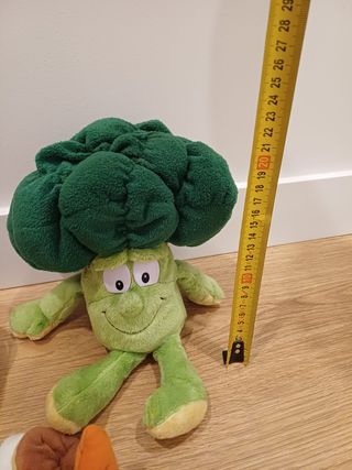 Peluches Verduras: Brócoli & Cesta de Ikea