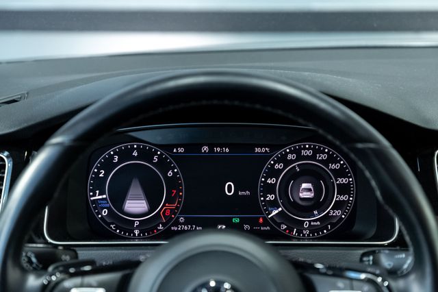 Volkswagen Golf R310CV (2018)