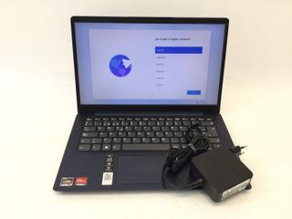 pc portatil lenovo 82kt