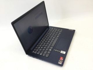 pc portatil lenovo 82kt