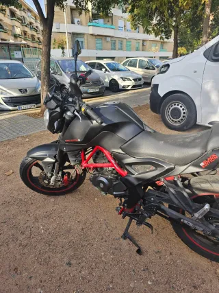Moto Ligera 8000km - Impecable