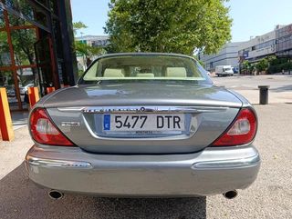 Jaguar XJ XJ6 2.7D V6 Executive 152 kW (204 CV)