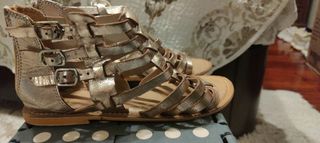 Sandalias romanas