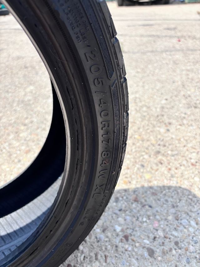 Neumático Lavingator 205/40/R17 84W XL