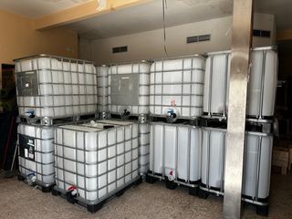 depósitos agua 1000L IBC