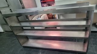 Se Liquida Estantería de acero inoxidable.