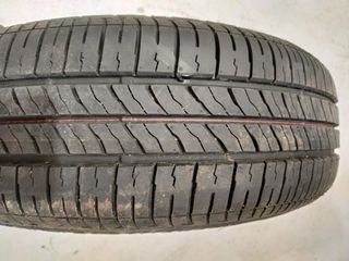 Llanta Nissan con Neumático Nuevo 185/65R15 88V