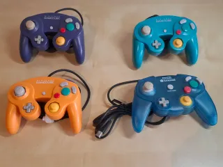 4 Mandos Nintendo GameCube
