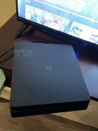 PS4 (PlayStation 4) - Consola
